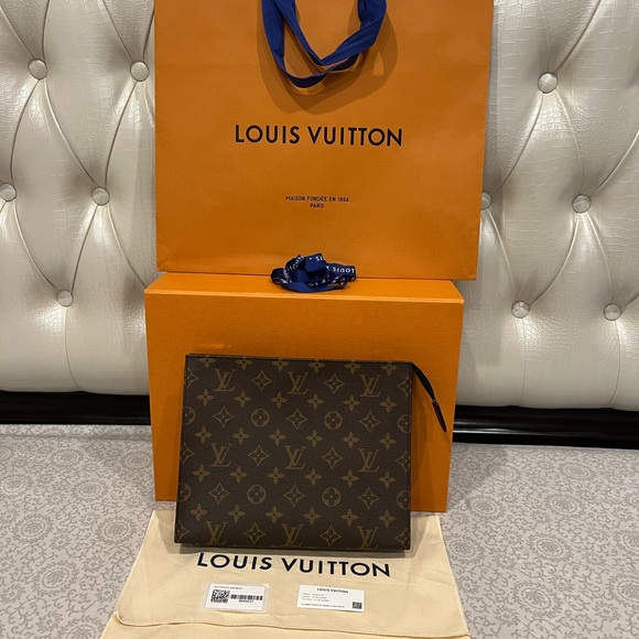 NEW LOUIS VUITTON TOILETRY POUCH 26 POCHE TOILETTE NM M46037 - Picture 2 of 16